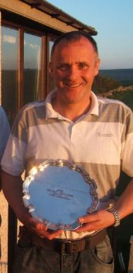 The familiar sight of Pete receiving silverware.